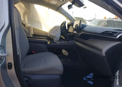 2021 Toyota Sienna Le z USA, uszkodzony, nr VIN 5TDKRKEC5MS028148